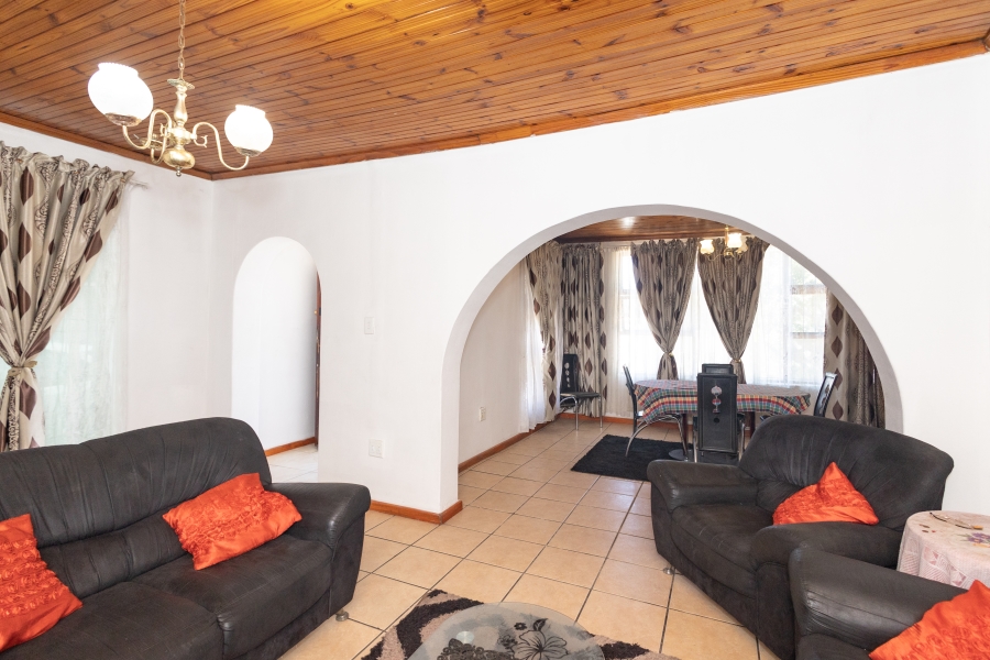 4 Bedroom Property for Sale in Ravensmead Western Cape